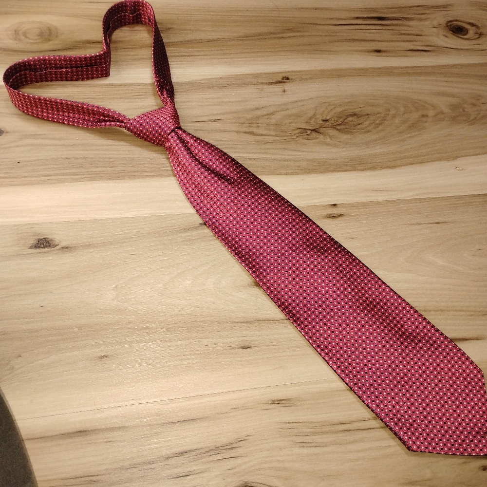 Vintage Nautica Red and Black Patterned Tie